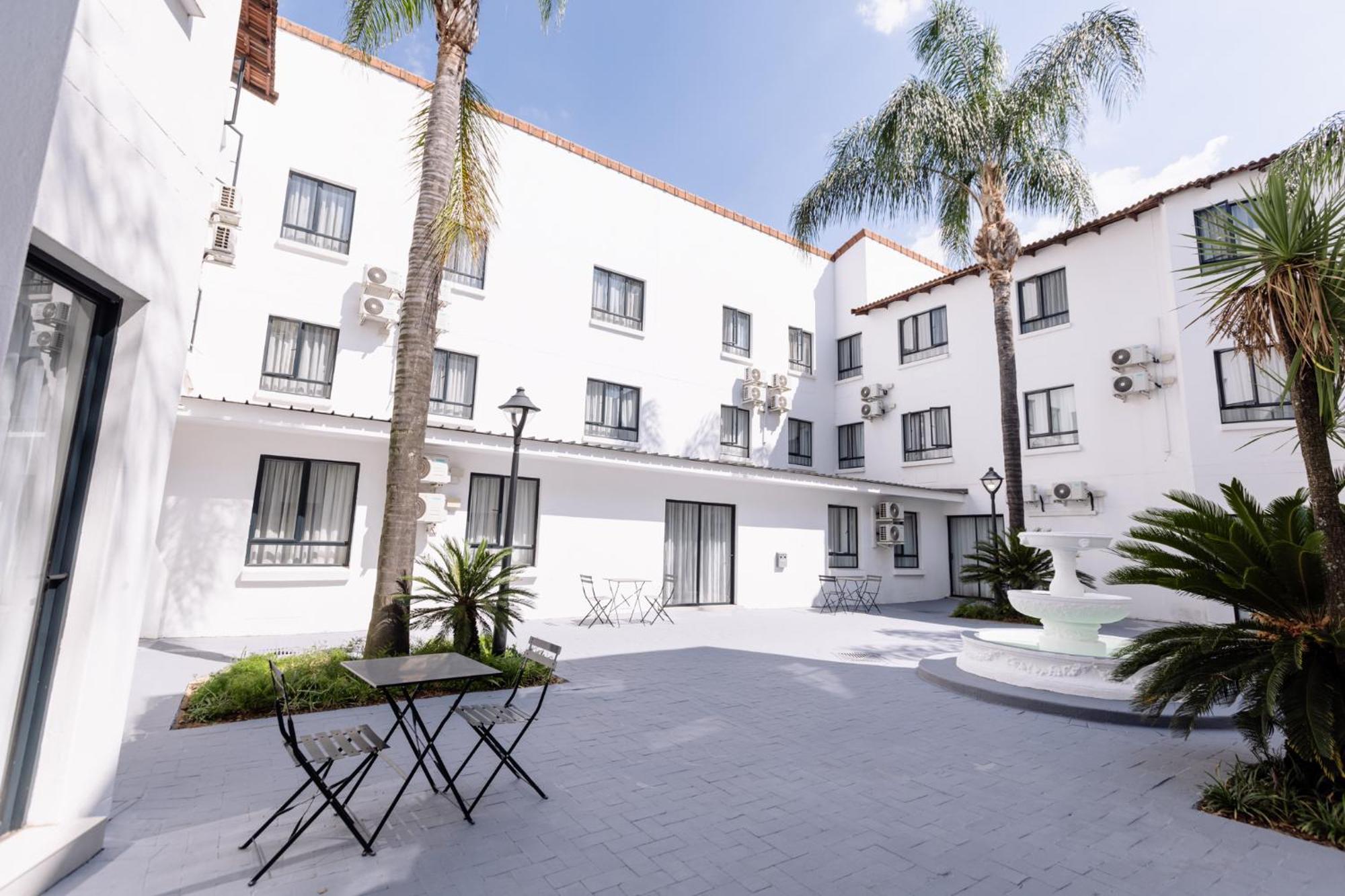 Mint Hotel 84 On Katherine Joanesburgo Exterior foto