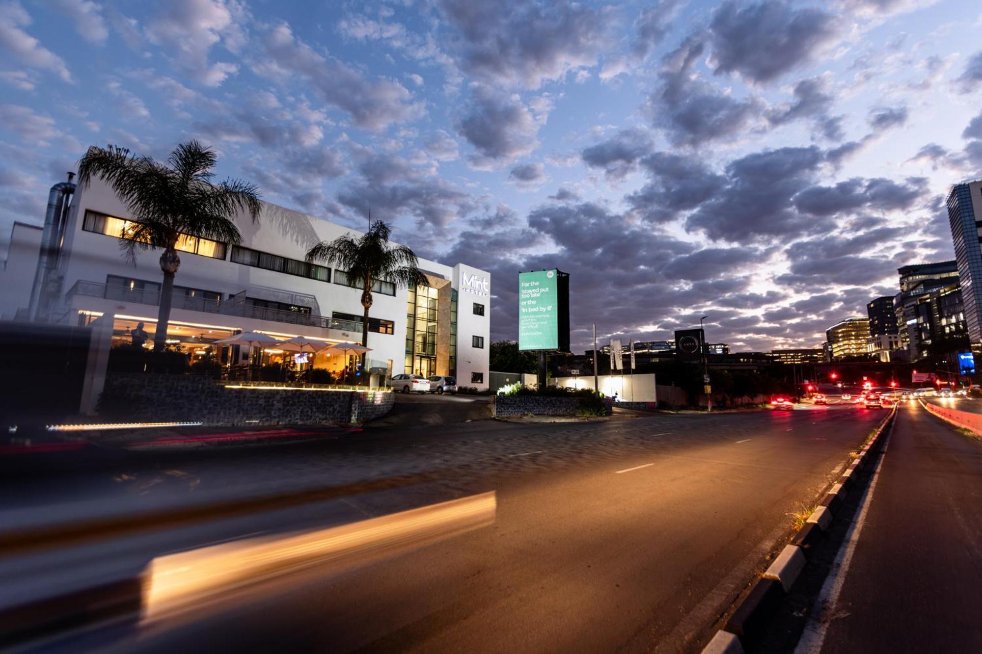 Mint Hotel 84 On Katherine Joanesburgo Exterior foto