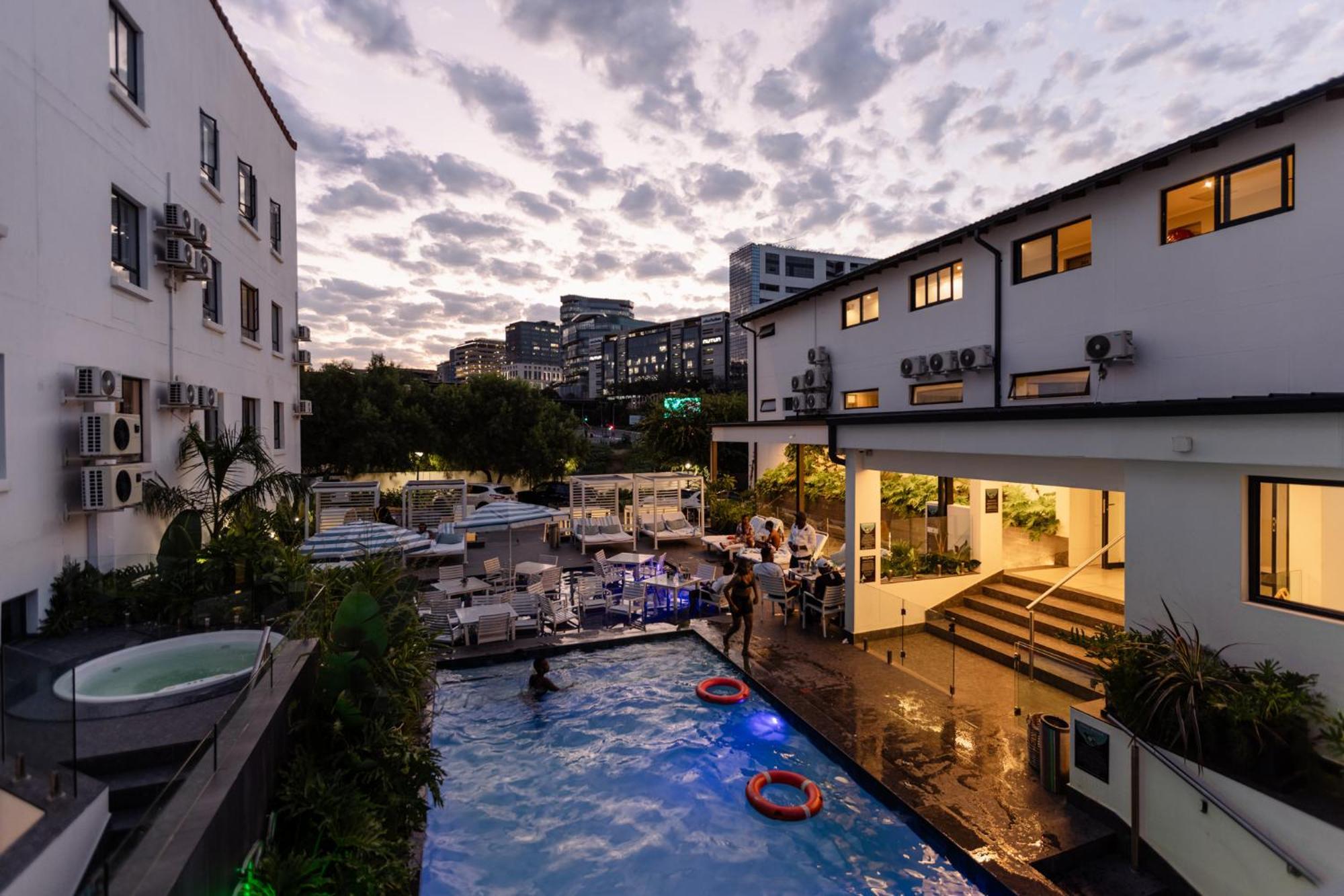 Mint Hotel 84 On Katherine Joanesburgo Exterior foto