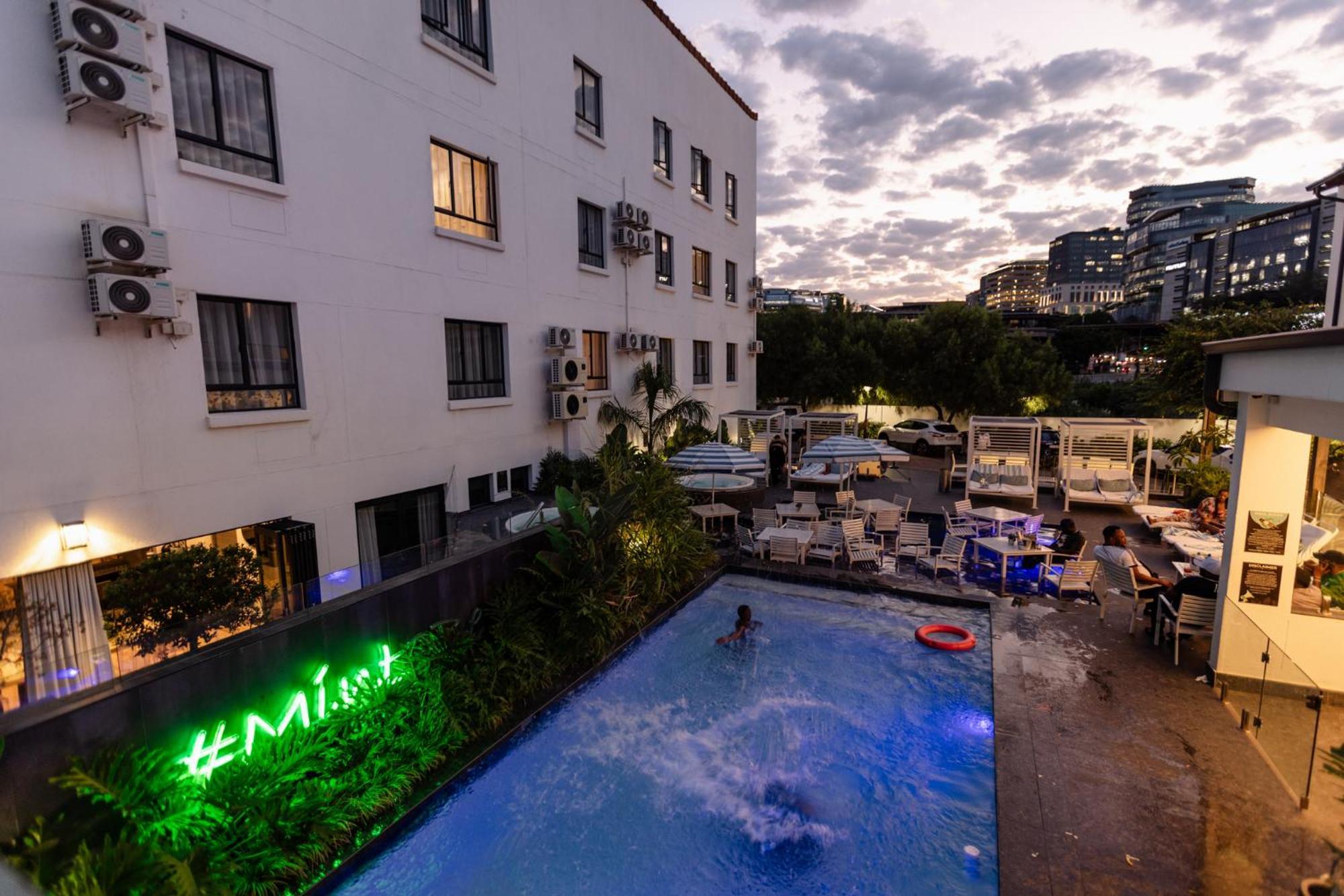 Mint Hotel 84 On Katherine Joanesburgo Exterior foto